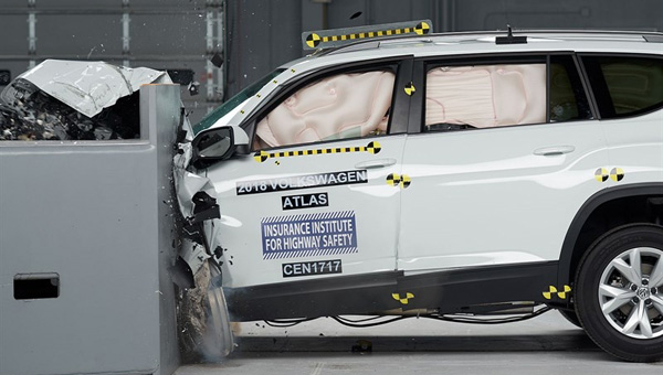 Кроссовер VW Atlas получил «удовлетворительно» — Краш-тест