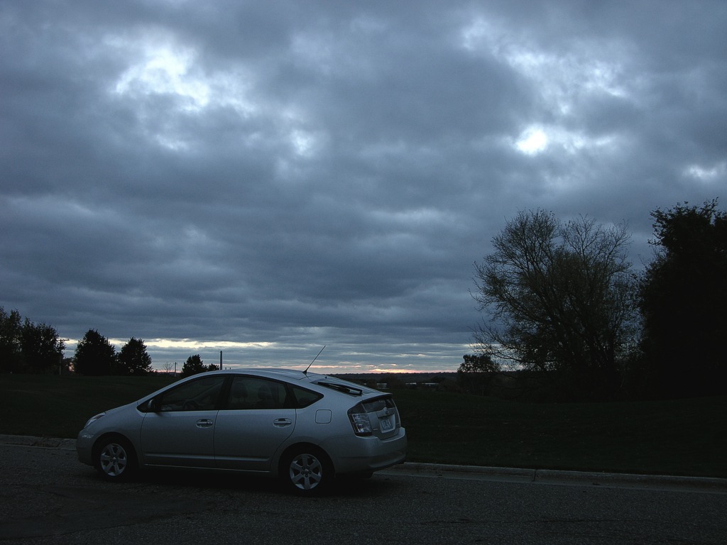 Отзыв владельца автомобиля Toyota Prius 2007.