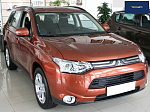 Mitsubishi Outlander 2,0 