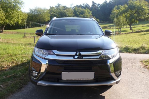 Отзыв владельца автомобиля Мицубиси Аутлендер рестайлинг 2015