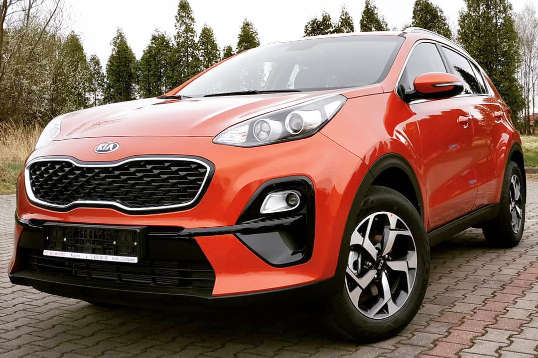 Кроссоверы до 2500000. Kia Sportage 2019. Киа Спортейдж 2019. Kia Sportage 2019 красный. Киа Спортейдж 2019 красный.