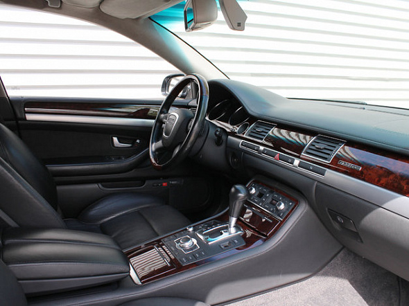 Фото Ауди А8 2004 цена 800000 руб.