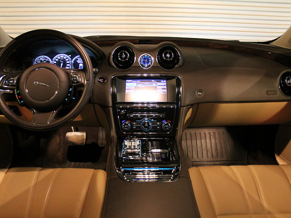 Фото Ягуар XJ 2013 цена 2550000 руб.