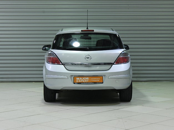 Фото Опель Астра 2011 цена 449000 руб.