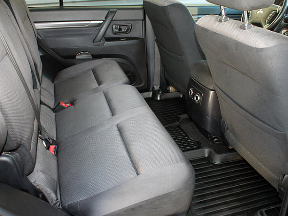 Фото Мицубиси Паджеро 2010 цена 1095000 руб.