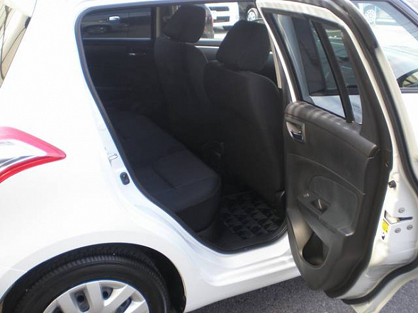 Фото Сузуки Свифт 2011 цена 480000 руб.