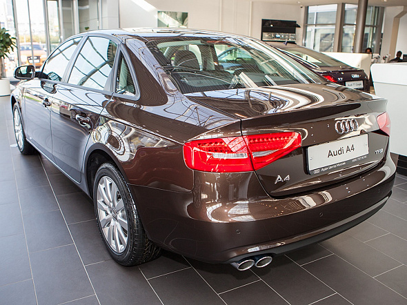 Фото Ауди А4 2017 цена 1984097.16 руб. Фото Ауди А4 2017 цена 1984097.16 руб.