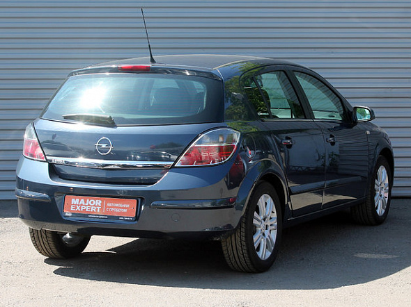 Фото Опель Астра 2008 цена 450000 руб.