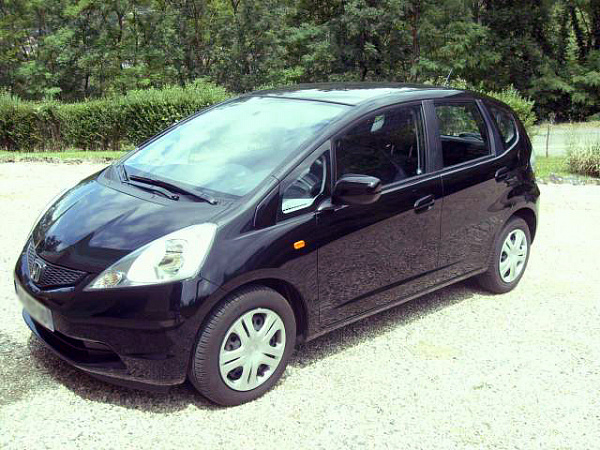 Отзыв владельца автомобиля Honda Jazz 2009 Elegance 1.4 5мех. 2009