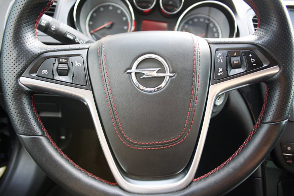 Фото Опель Инсигния 2012 цена 865000 руб.