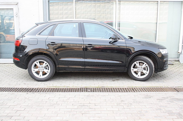 Фото Ауди КУ 3 2015 цена 1607000 руб.