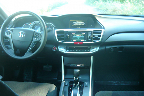 Отзыв владельца автомобиля Honda Accord 2.4 AT Elegance 2013