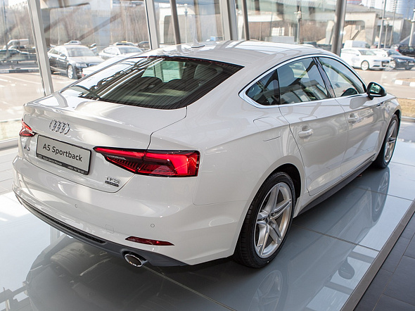Фото Ауди А5 2017 цена 3345881.98 руб. Фото Ауди А5 2017 цена 3345881.98 руб.