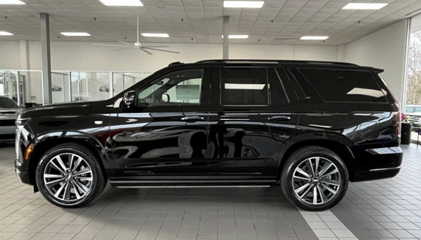 Фото Кадиллак Эскаладе 2025 цена 21000000 руб. Фото Кадиллак Эскаладе 2025 цена 21000000 руб.